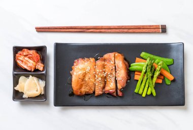 Teriyaki chiciken biftek