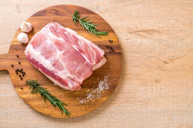 taze domuz ham filetosu