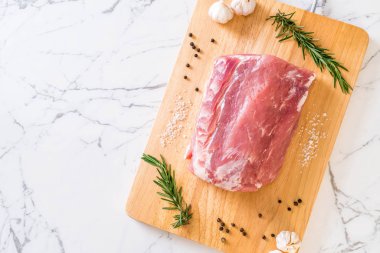 taze domuz ham filetosu