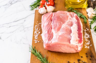 taze domuz ham filetosu