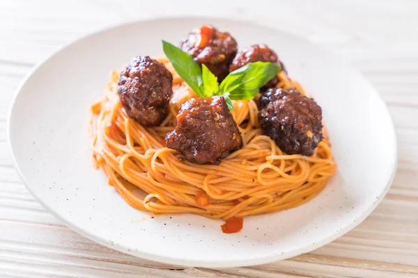 Espaguetis con albóndigas — Foto de Stock