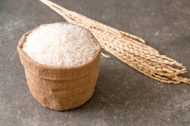 Tayland pirinç yasemin