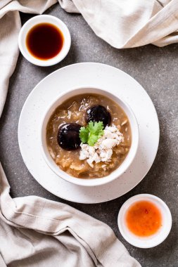 Kızarmış Balık Maw kırmızı et suyu çorbası Yengeç 