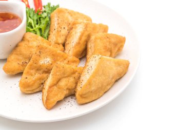 Kızarmış tofu - vegan gıda