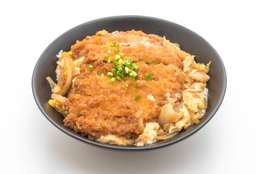 Kızarmış domuz pirzola tabağı (Katsudon)