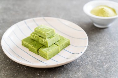 yumuşak çikolata yeşil çay 