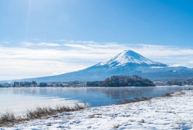 Dağ Fuji San Kawaguchiko Gölü.