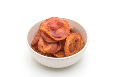 Kızarmış gevrek domuz pastırması