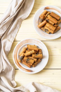 Taylandlı çıtır Hindistan cevizi rulo