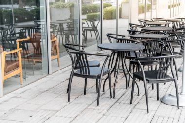  açık veranda masa ve sandalye