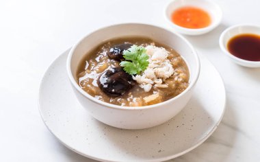 Kızarmış Balık Maw kırmızı et suyu çorbası Yengeç 