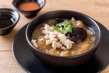 Kızarmış Balık Maw kırmızı et suyu çorbası Yengeç 