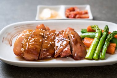 Teriyaki chiciken biftek