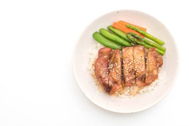 Teriyaki tavuk pilav kasesi