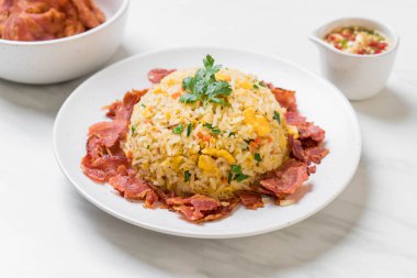 pastırmalı kızarmış pilav