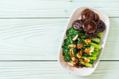 İstiridye soslu kızarmış Hong Kong Kale heyecan