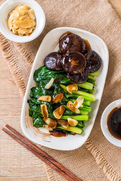 İstiridye soslu kızarmış Hong Kong Kale heyecan