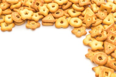 Beyaz arka plan üzerinde bisküvi kraker