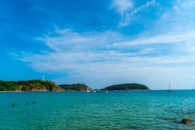 Güzel tropikal plaj ve deniz 