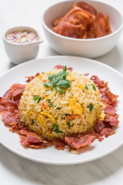 pastırmalı kızarmış pilav