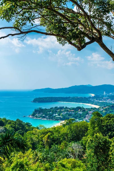 Tropikal plaj manzarası, Karon view Phuket, Tayland gelin