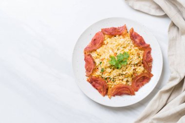 pastırmalı kızarmış pilav