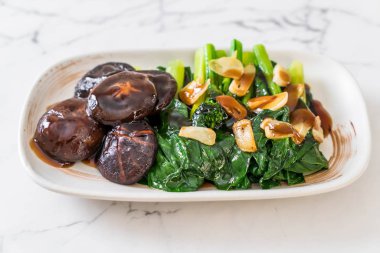 İstiridye soslu kızarmış Hong Kong Kale heyecan