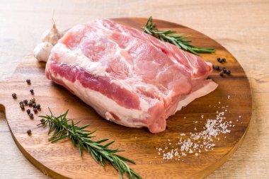 taze domuz ham filetosu