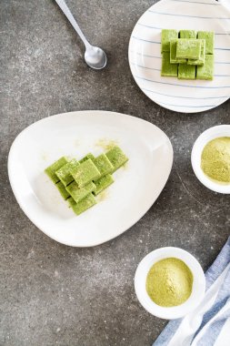 yumuşak çikolata yeşil çay 