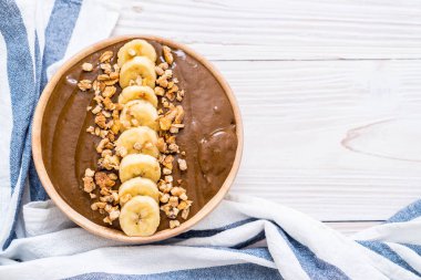 çikolata smoothies kase