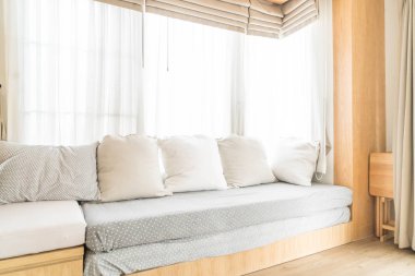 kanepe iç dekorasyon güzel yastık 