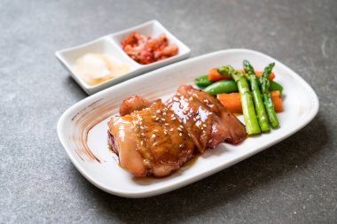 Teriyaki chiciken biftek