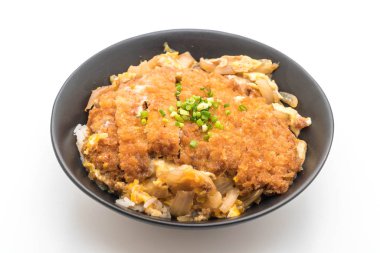 Kızarmış domuz pirzola tabağı (Katsudon)