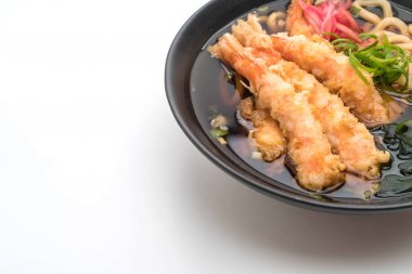 Udon ramen noodle ile karides tempura 