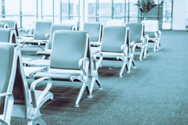 Havaalanında boş bir koltuk. 