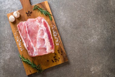 taze domuz ham filetosu