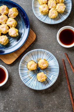 Hamur buğulanmış karides Çince