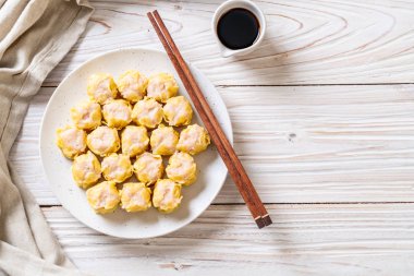 Hamur buğulanmış karides Çince