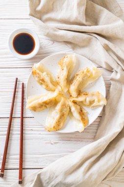 Japon sosu veya köfte snack