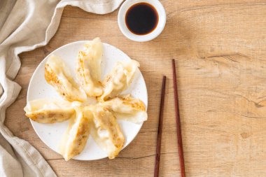 Japon sosu veya köfte snack