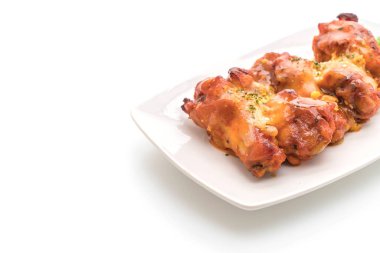 Peynirli tavuk kanadı ızgara