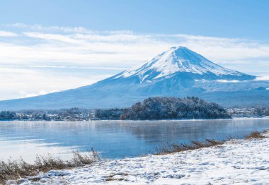 Dağ Fuji San Kawaguchiko Gölü.