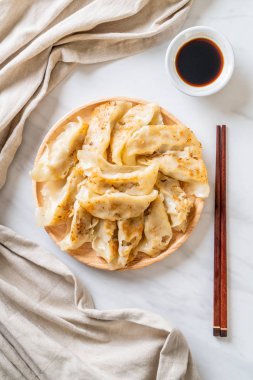 Japon sosu veya köfte snack