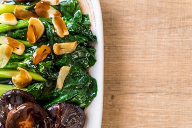 İstiridye soslu kızarmış Hong Kong Kale heyecan