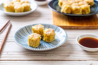 Hamur buğulanmış karides Çince