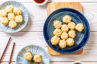 Hamur buğulanmış karides Çince