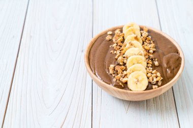 çikolata smoothies kase