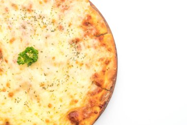 dört peynirli pizza