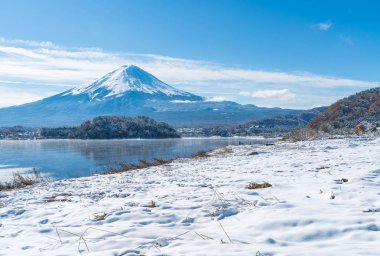 Dağ Fuji San Kawaguchiko Gölü.