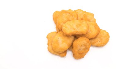 beyaz zemin üzerine tavuk kanadı